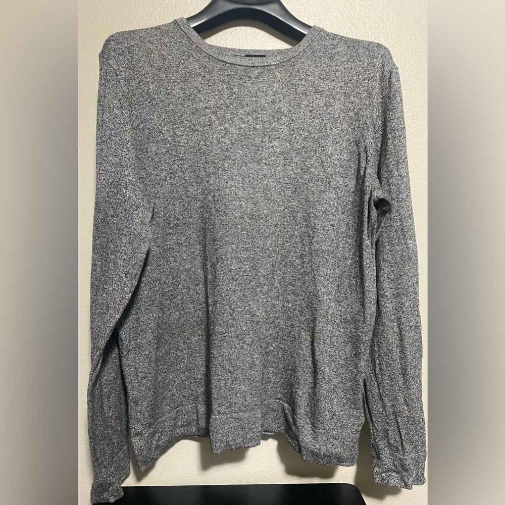 Used Mens H&M Gray Stonewashed long sleeve sweater -size M